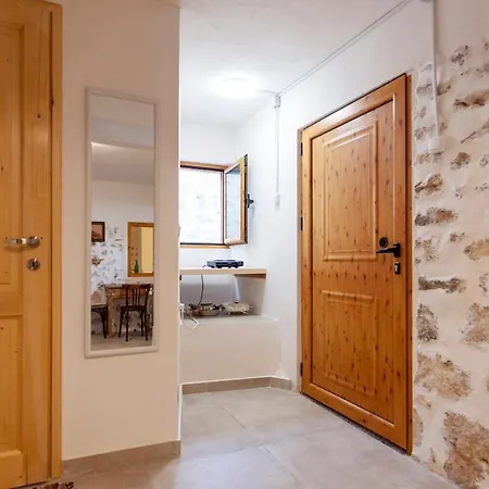 Authentic Stone House With Courtyard In